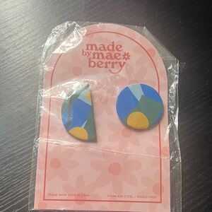 Madebymaeberry - Etsy earrings